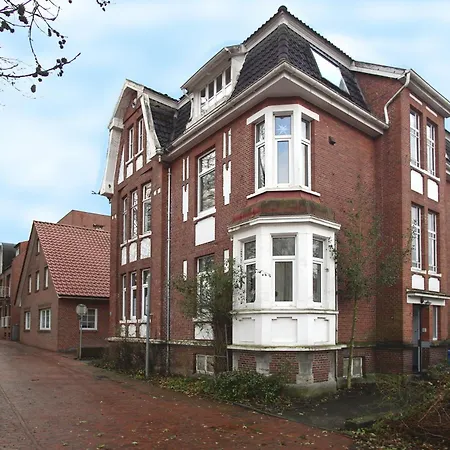 Schoene Altbauwohnung Direkt An Der Kesselschleuse! Emden Exterior photo