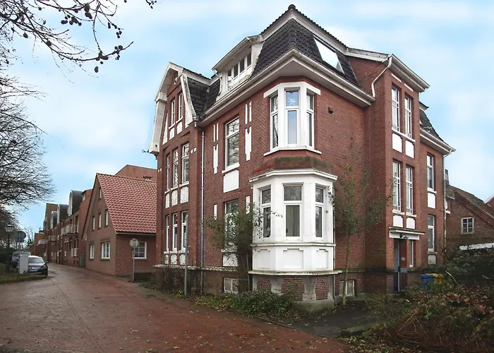 Schoene Altbauwohnung Direkt An Der Kesselschleuse!