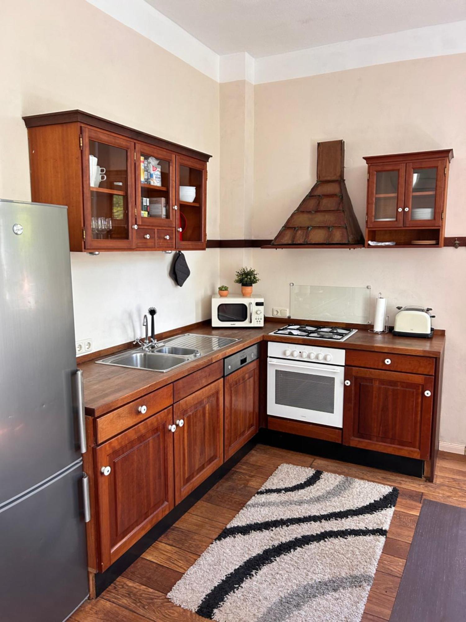 Schoene Altbauwohnung Direkt An Der Kesselschleuse! Appartement *