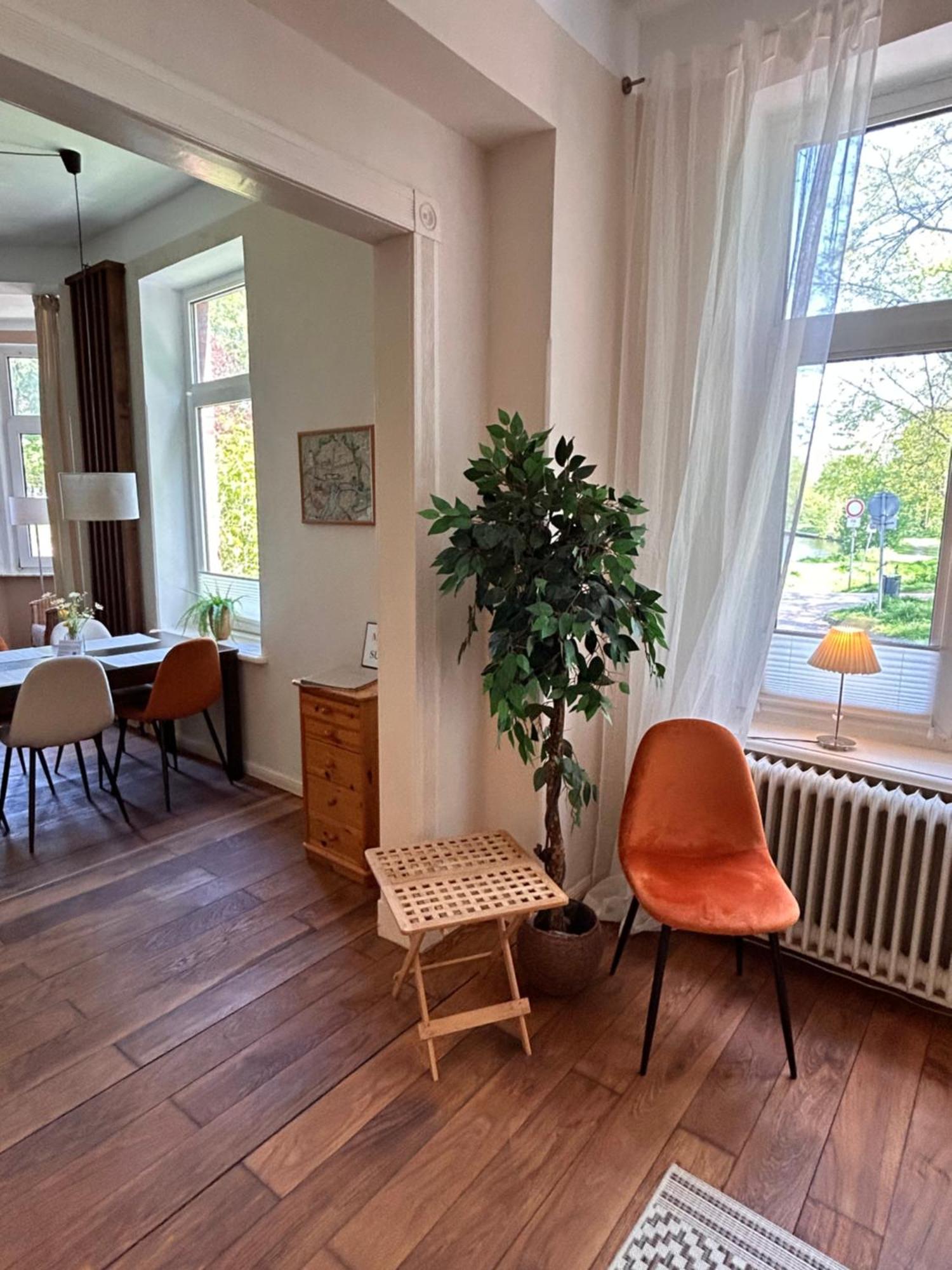Apartment Schoene Altbauwohnung Direkt An Der Kesselschleuse! *